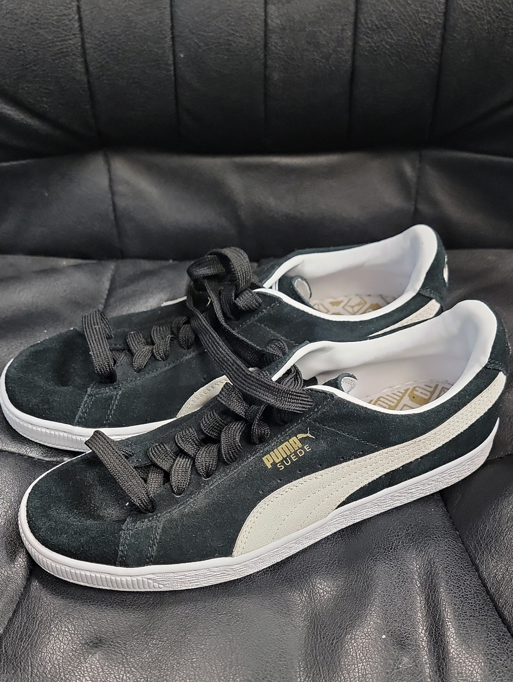 Puma Suede Men's Sneakers in Black and Cream